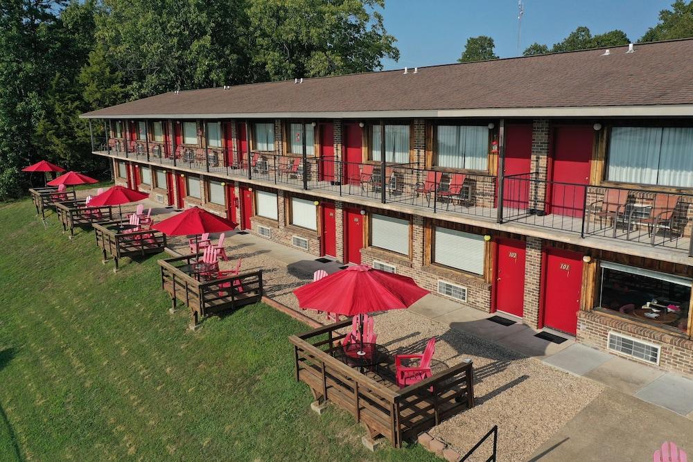 Pointe West Resort Motel photo 38