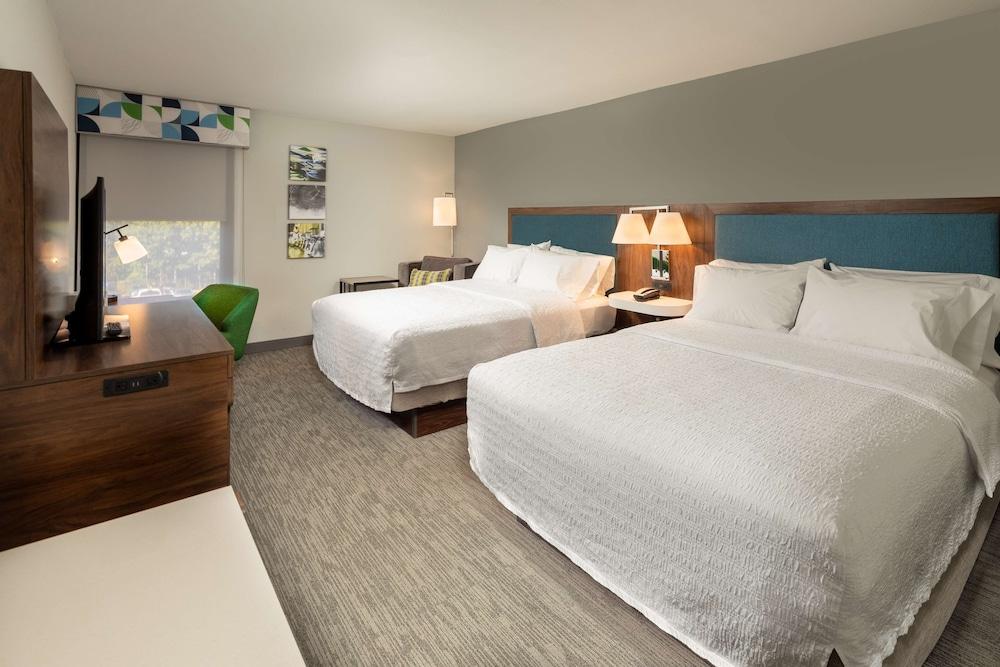 Hampton Inn Asheville-Tunnel Rd. photo 16