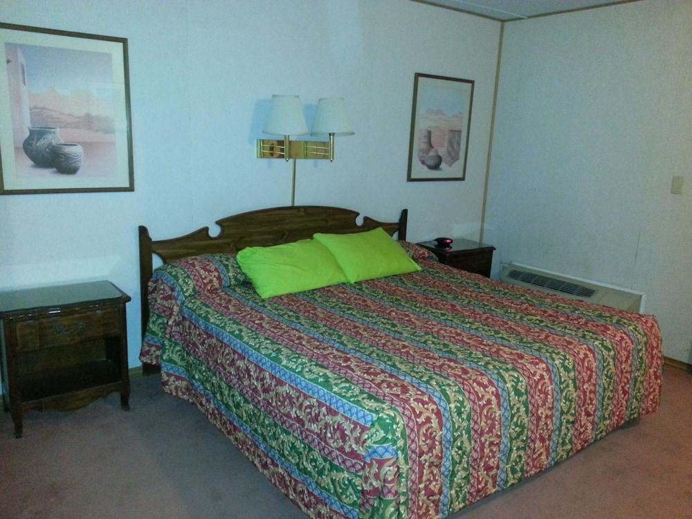 Marine Motel photo 3