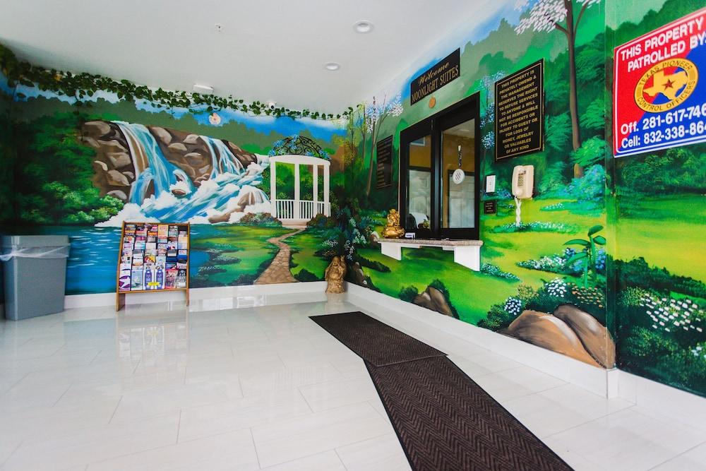 Moonlight Suites - Houston George Bush Intl Airport photo 13