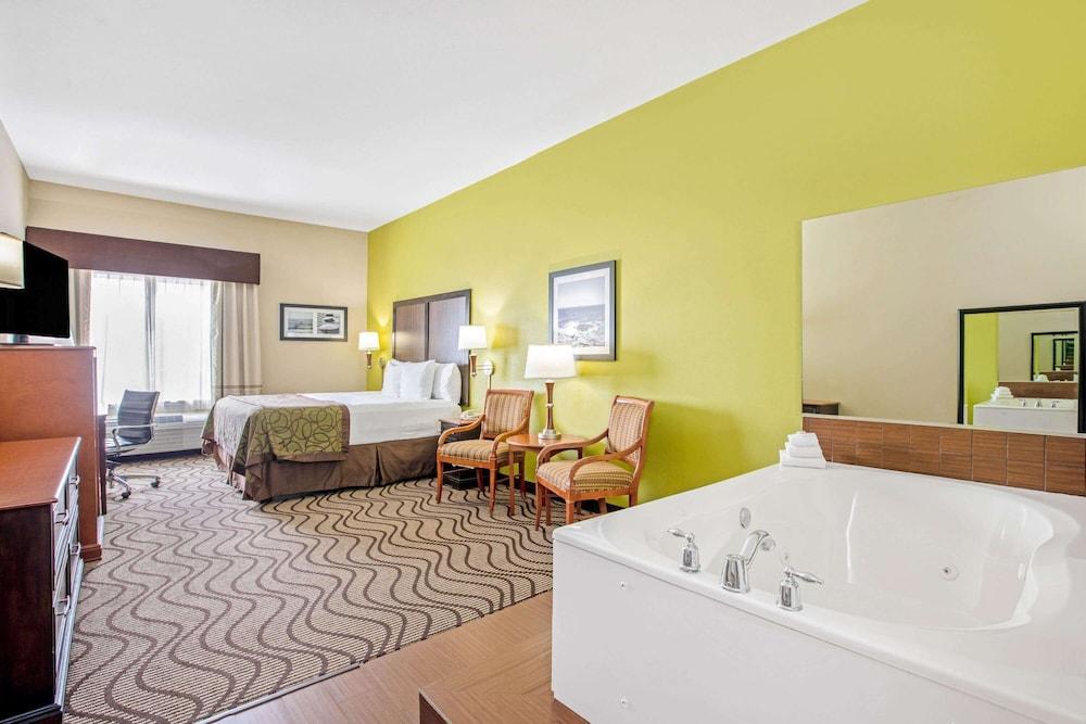 La Quinta Inn & Suites by Wyndham Corpus Christi Airport photo 16