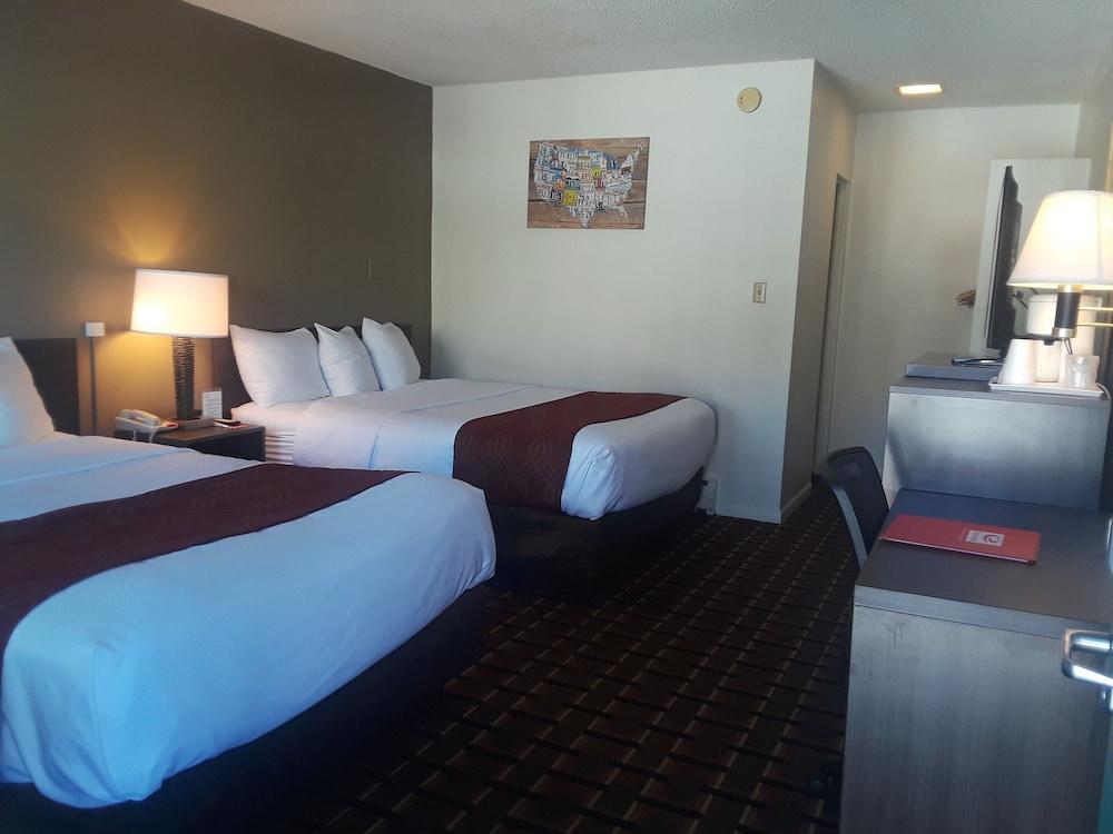Econo Lodge Colorado Springs Downtown photo 11