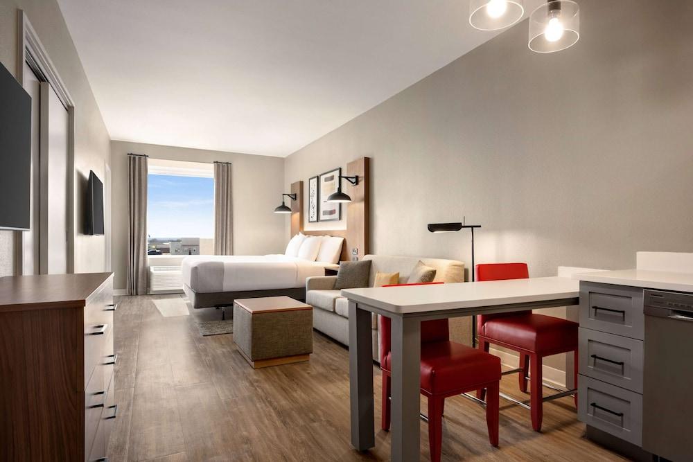 Hawthorn Extended Stay by Wyndham Del Rio photo 16