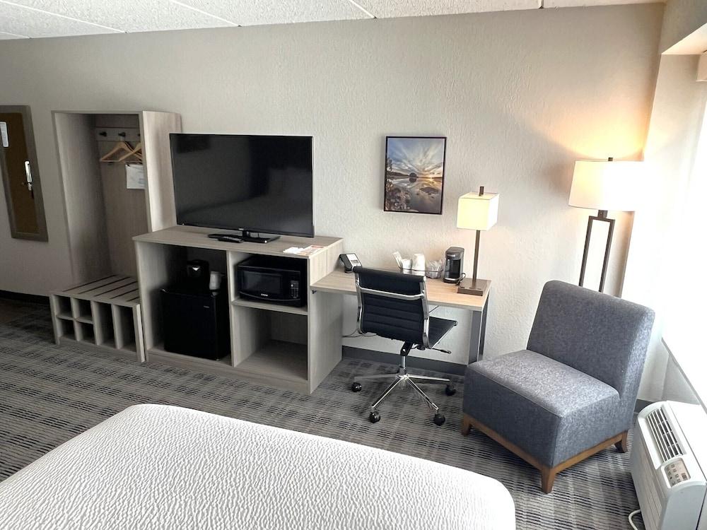 AmericInn by Wyndham Baxter Brainerd photo 7