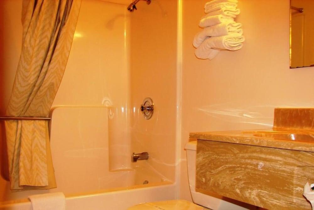 Baxter Inn photo 27