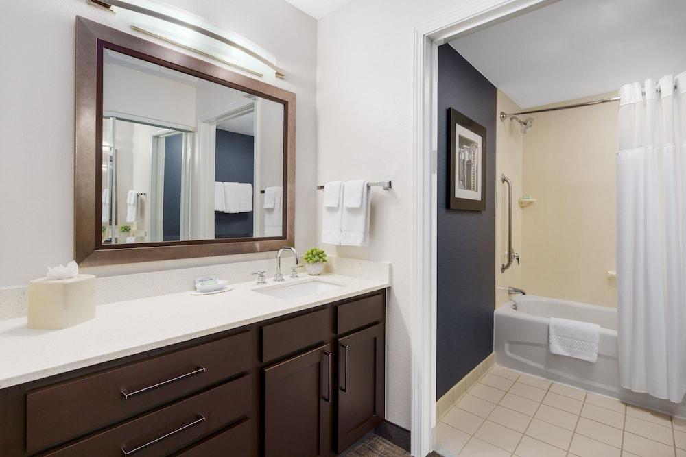 Residence Inn by Marriott Boston-Franklin photo 15