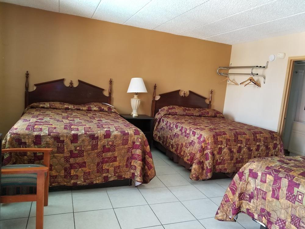 Cloud 9 Inn photo 16