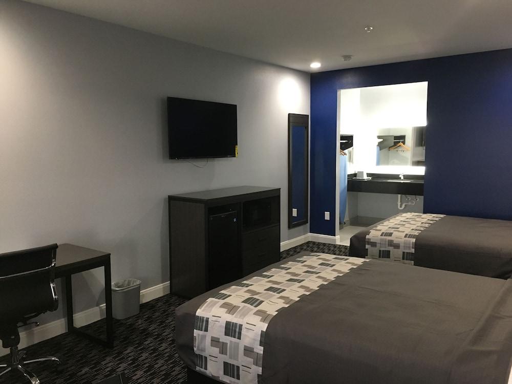 Platinum Inn and Suites photo 6
