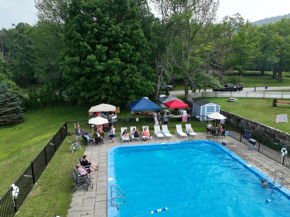 Blue Bear Inn photo 5
