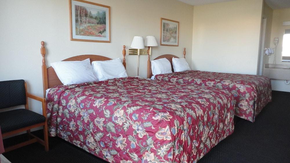 Knights Inn Crawfordsville photo 16