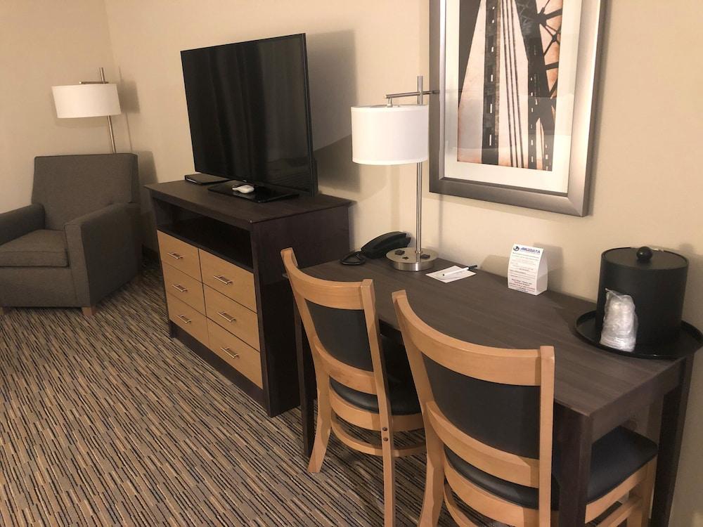 GrandStay Hotel & Suites Rock Valley photo 6