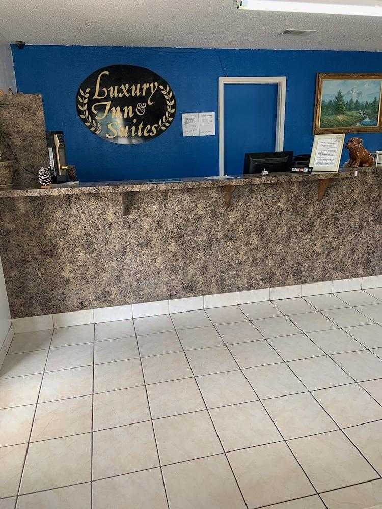 Luxury Inn & Suites Forrest City photo 2