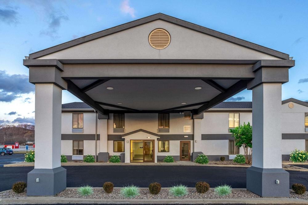Days Inn by Wyndham Grayson photo 46