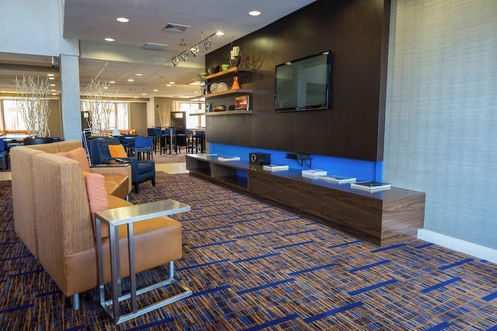 Courtyard by Marriott Raynham photo 32