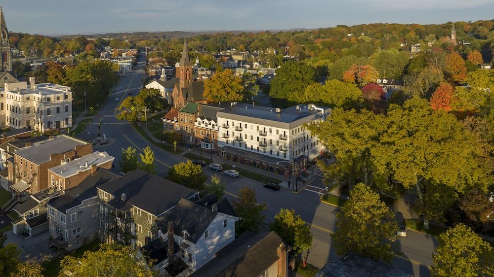The Orange Inn Boutique Hotel — hotel in Goshen