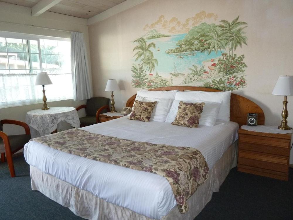 Sundown Inn photo 1