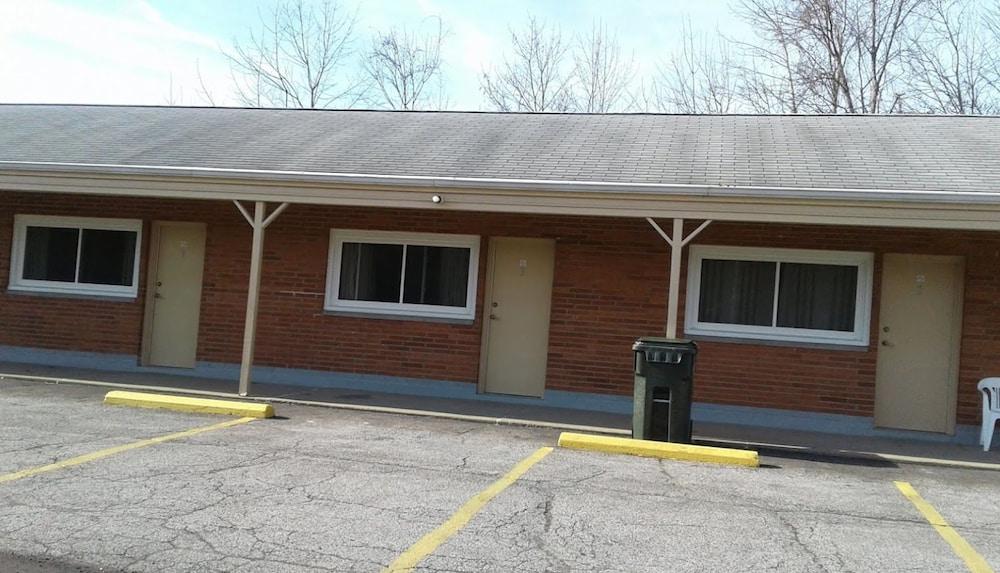 Motel Plaza photo 1