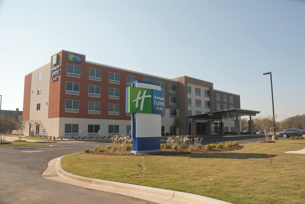 Holiday Inn Express & Suites Decatur by IHG photo 6