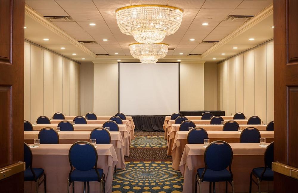 Holiday Inn Hartford Downtown Area, an IHG Hotel photo 14
