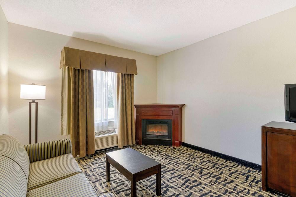 Spark by Hilton La Grange photo 16