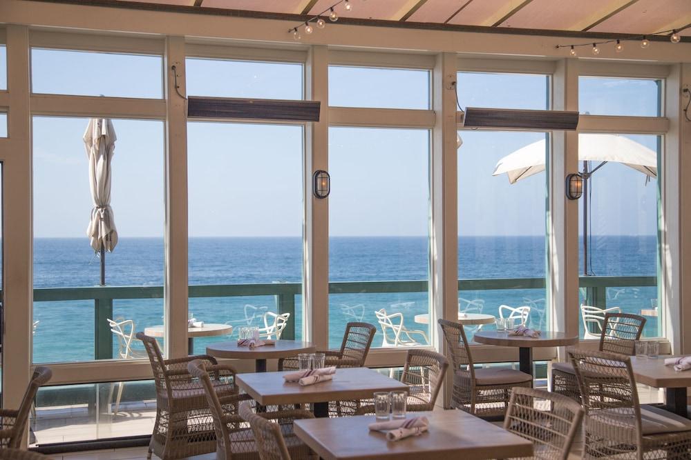 Pacific Edge Oceanfront Hotel photo 26
