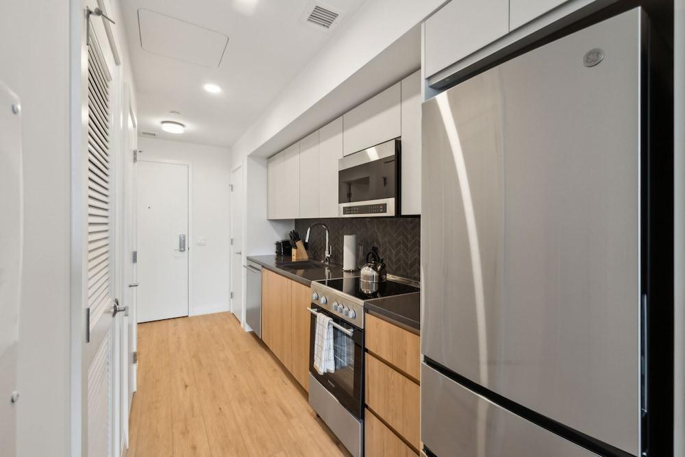 Placemakr Buzzard Point photo 39