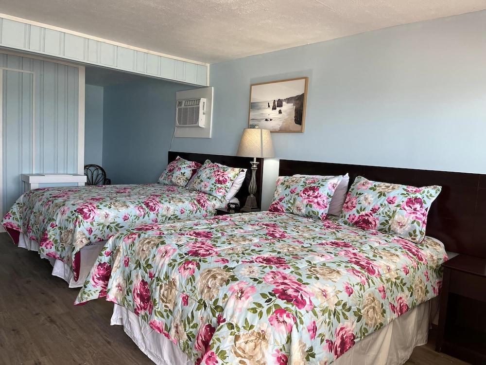 Pete's Lakefront Motel photo 2