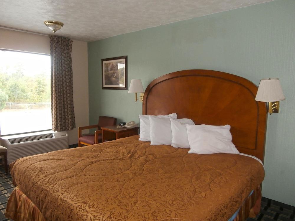 Americas Best Value Inn Augusta S photo 14
