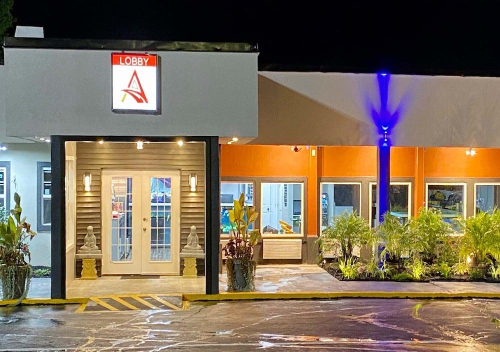 Lx Hotel, Powered by ACW Circle photo 3