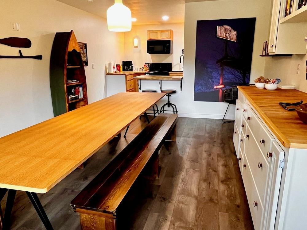 Steelhead Lodge photo 25