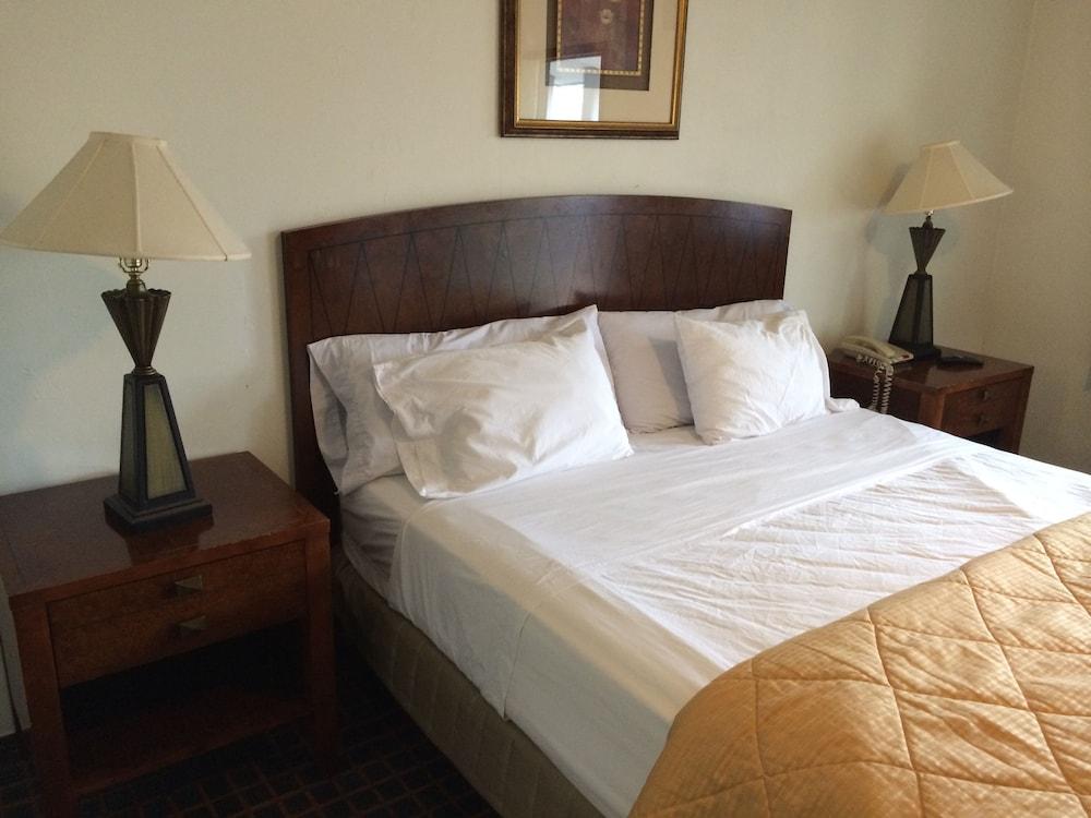 Branford Motel photo 22