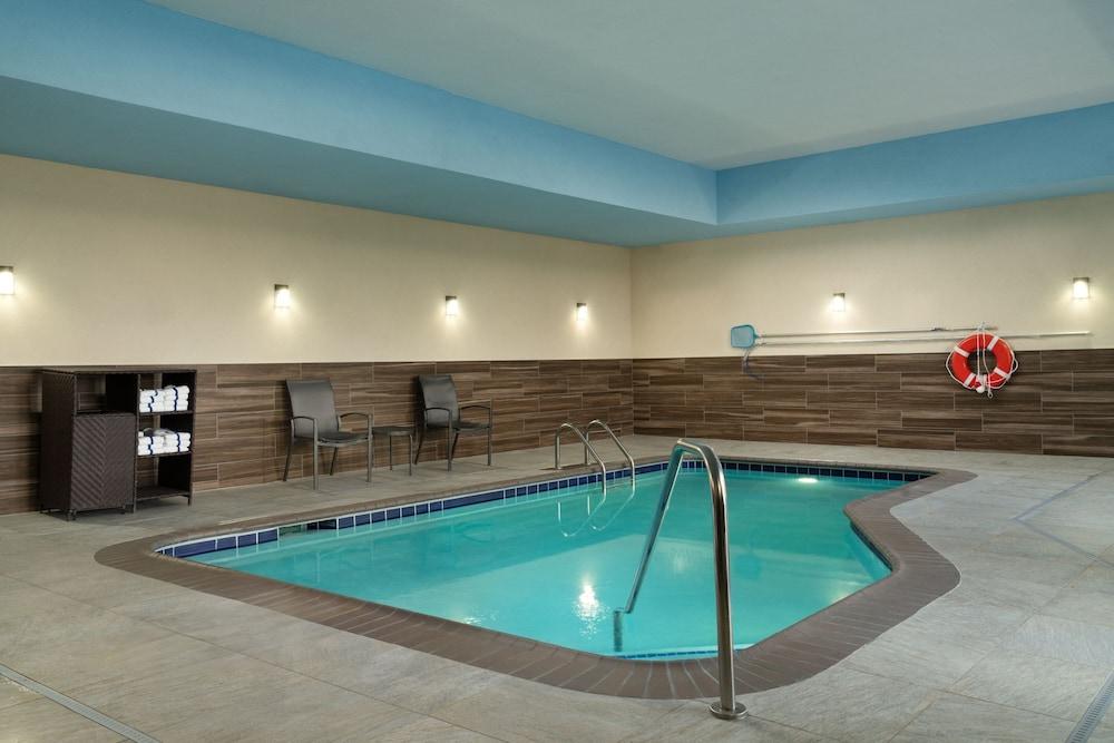 Fairfield Inn & Suites by Marriott London photo 17