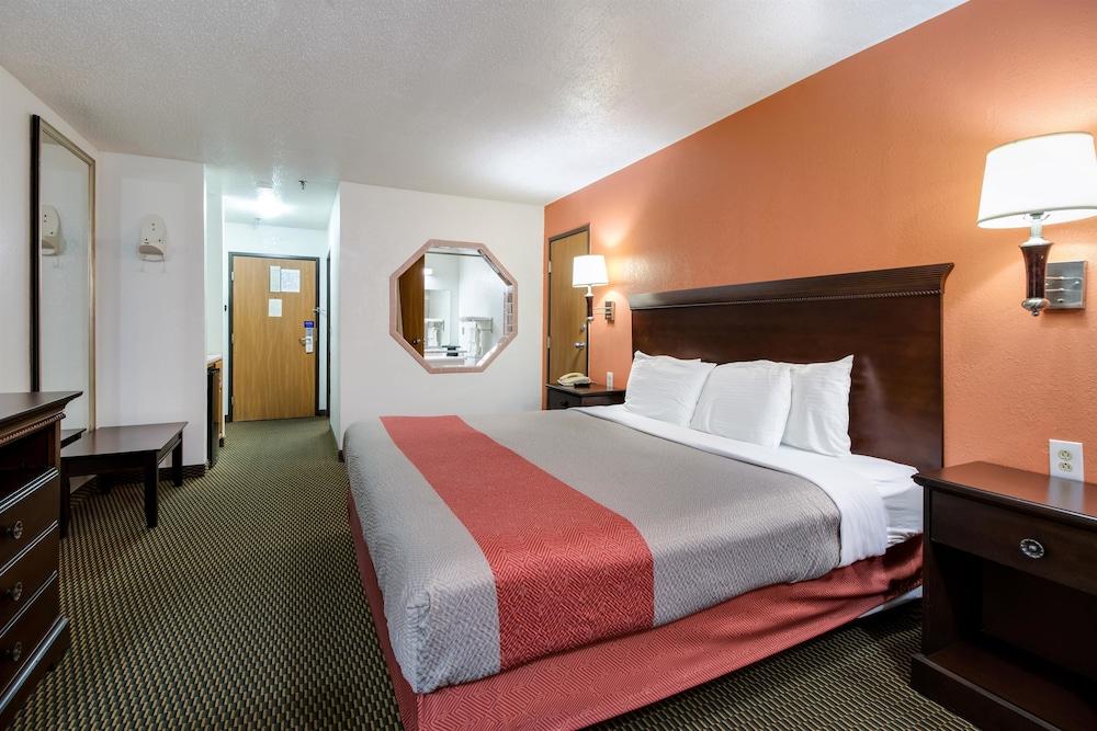 Motel 6 Marion, IL photo 13