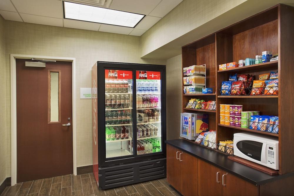 Holiday Inn Grand Rapids Airport by IHG photo 15