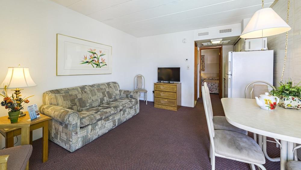 Panoramic Motel & Apartments photo 48