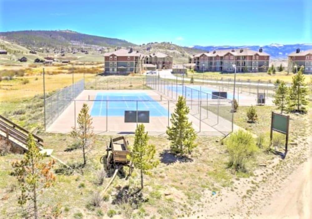 Inn at SilverCreek photo 60