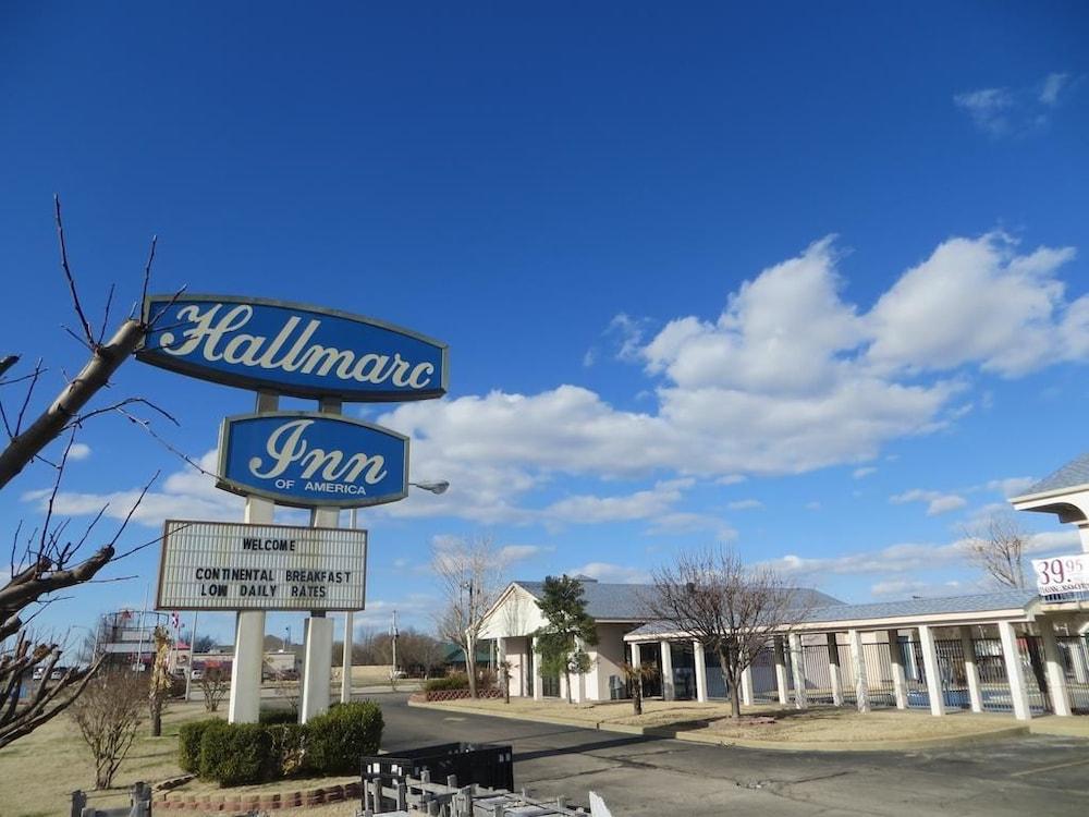 Hallmarc Inn — hotel in Marion
