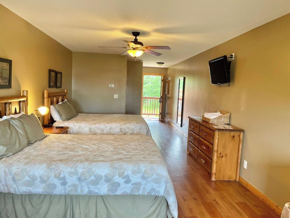 Appeldoorn's Sunset Bay Resort photo 47