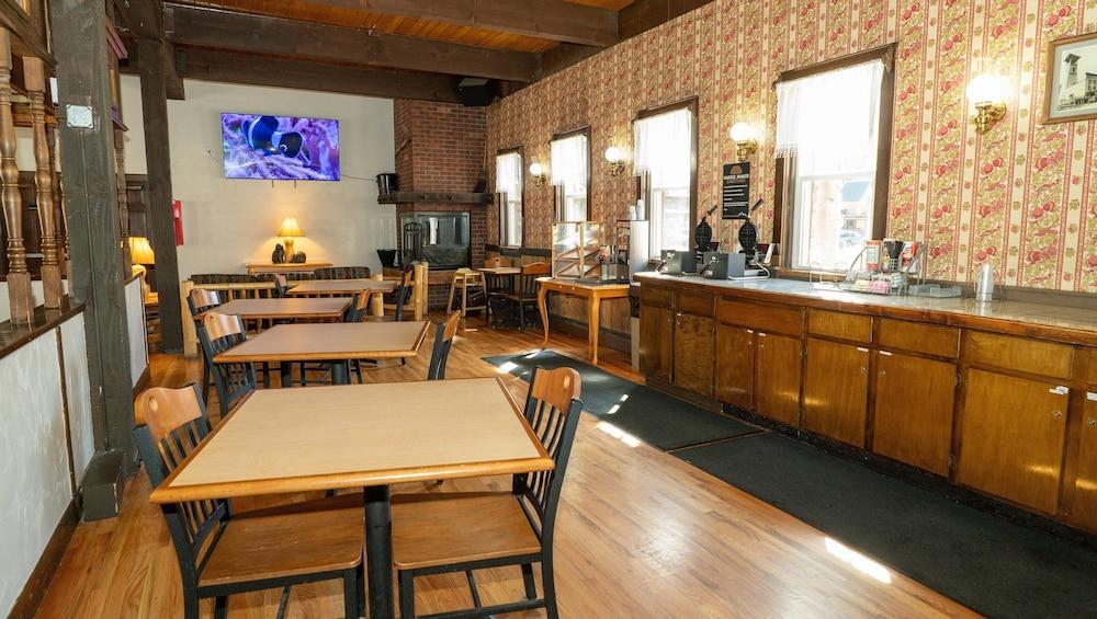 Georgetown Lodge photo 32
