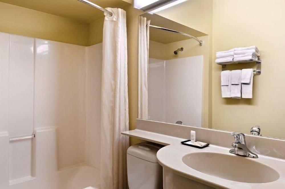 Stay Beyond Inn & Suites photo 12