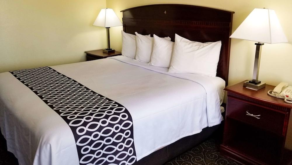 Shiloh Inn photo 9