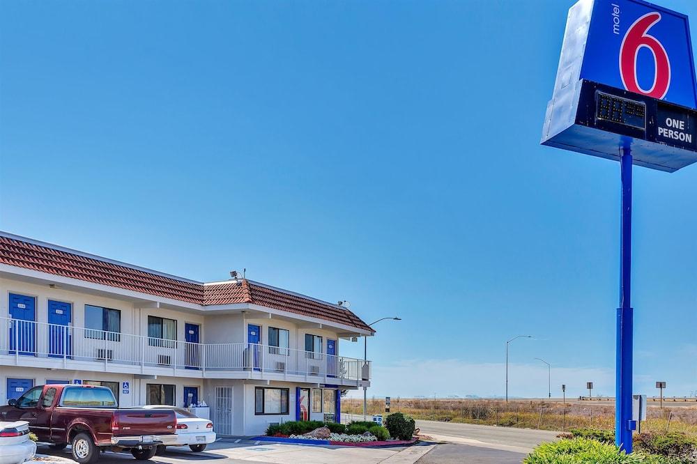 Motel 6 Vallejo, CA - Six Flags West photo 39