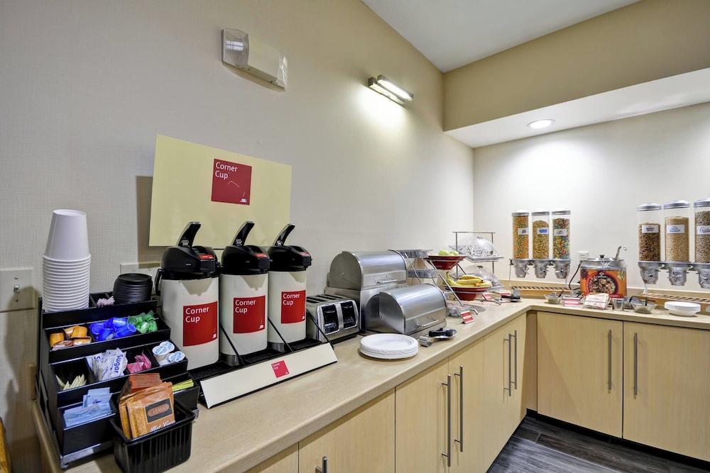 TownePlace Suites by Marriott Sioux Falls photo 45