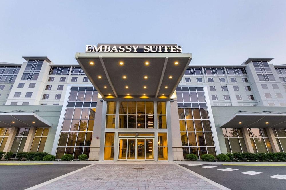 Embassy Suites Newark Airport photo 42