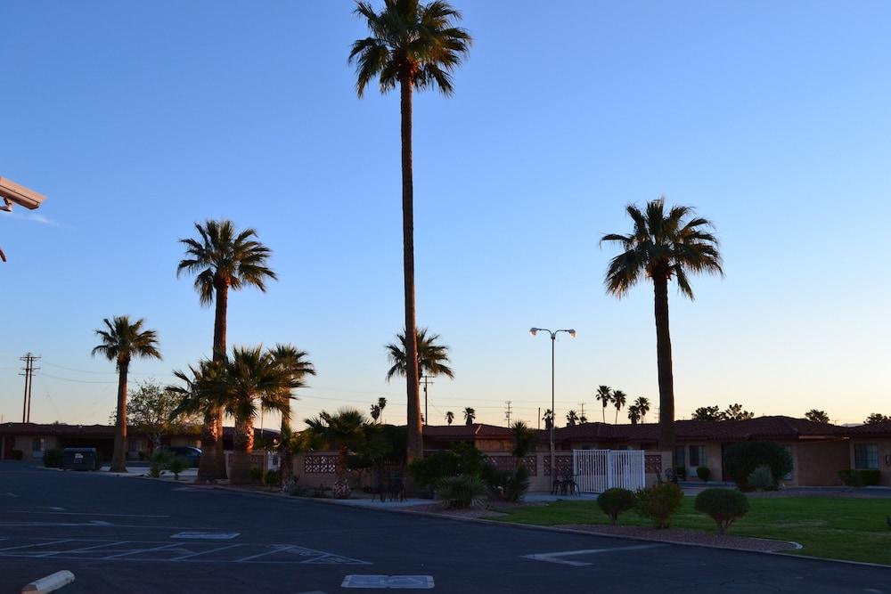 El Rancho Dolores Motel at Joshua Tree National Park photo 29