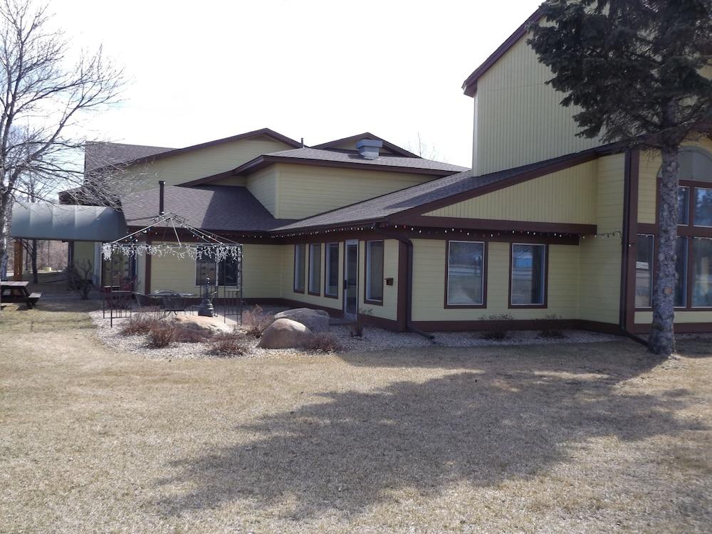 Nisswa Hotel and Suites photo 34