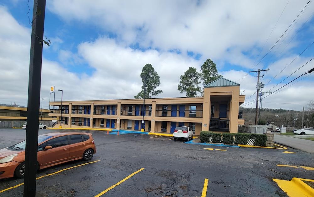 Homelodge — hotel in Attalla