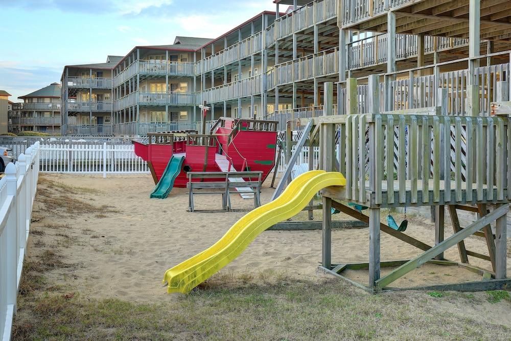 Outer Banks Beach Club photo 43