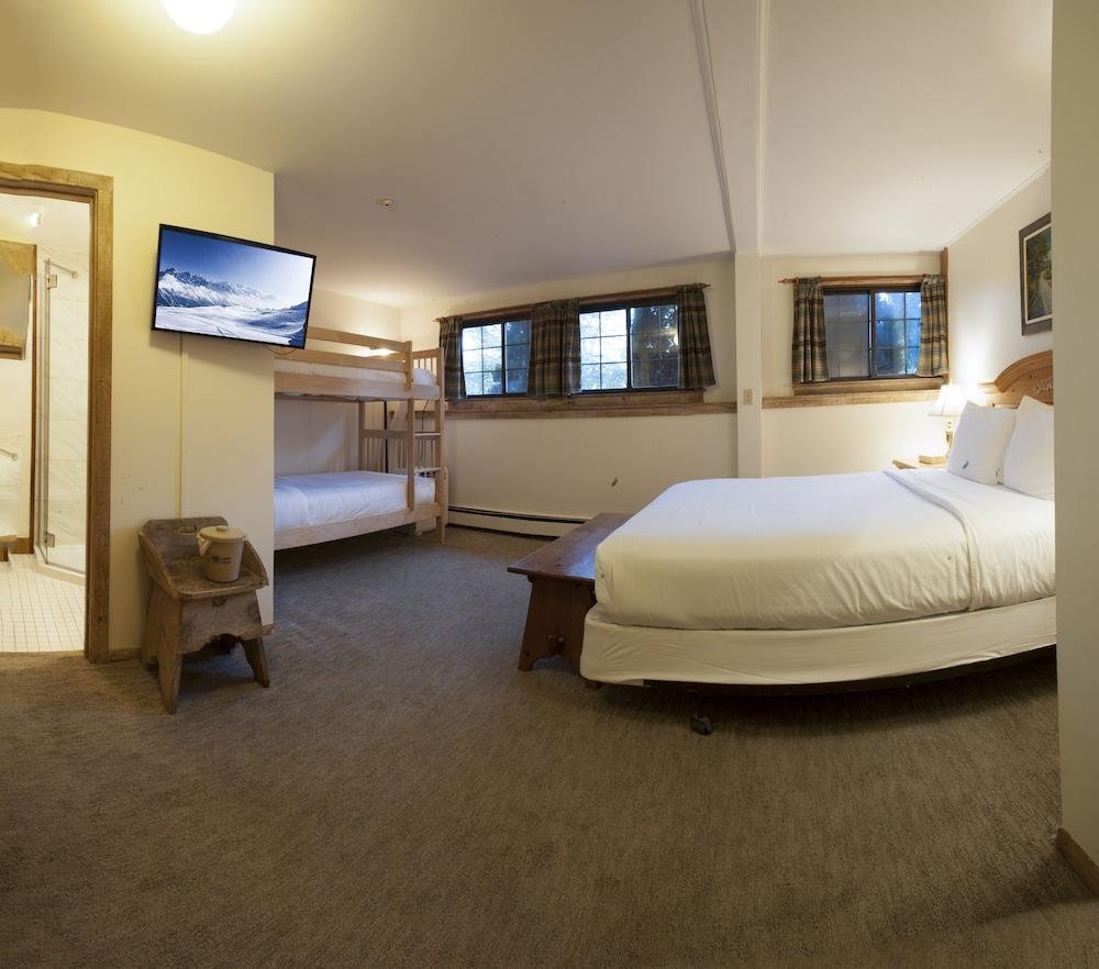 Summit Lodge photo 25
