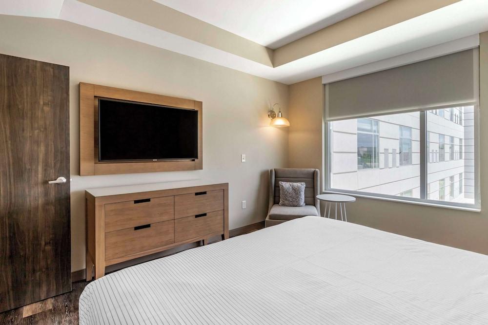 DoubleTree by Hilton Greenville Woodruff Road photo 14